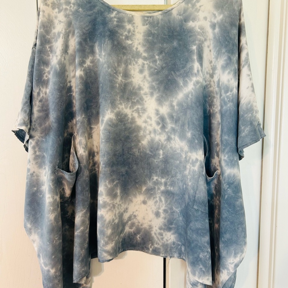 Cloudy Blue Tie-Dye Women's Tunic